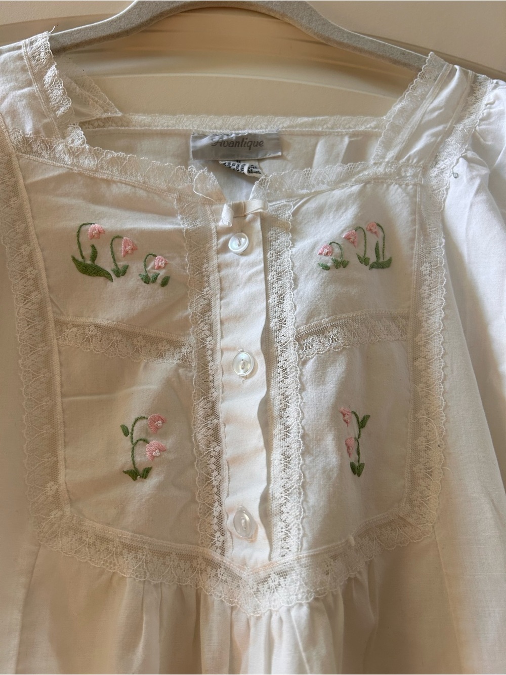 VTG Avantique Embroidered Full Length Nightgown. Prairie. Bridal. Cottage. Lace - Picture 2 of 7